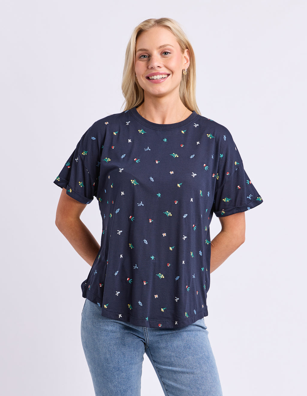 Festive Market Tee Navy