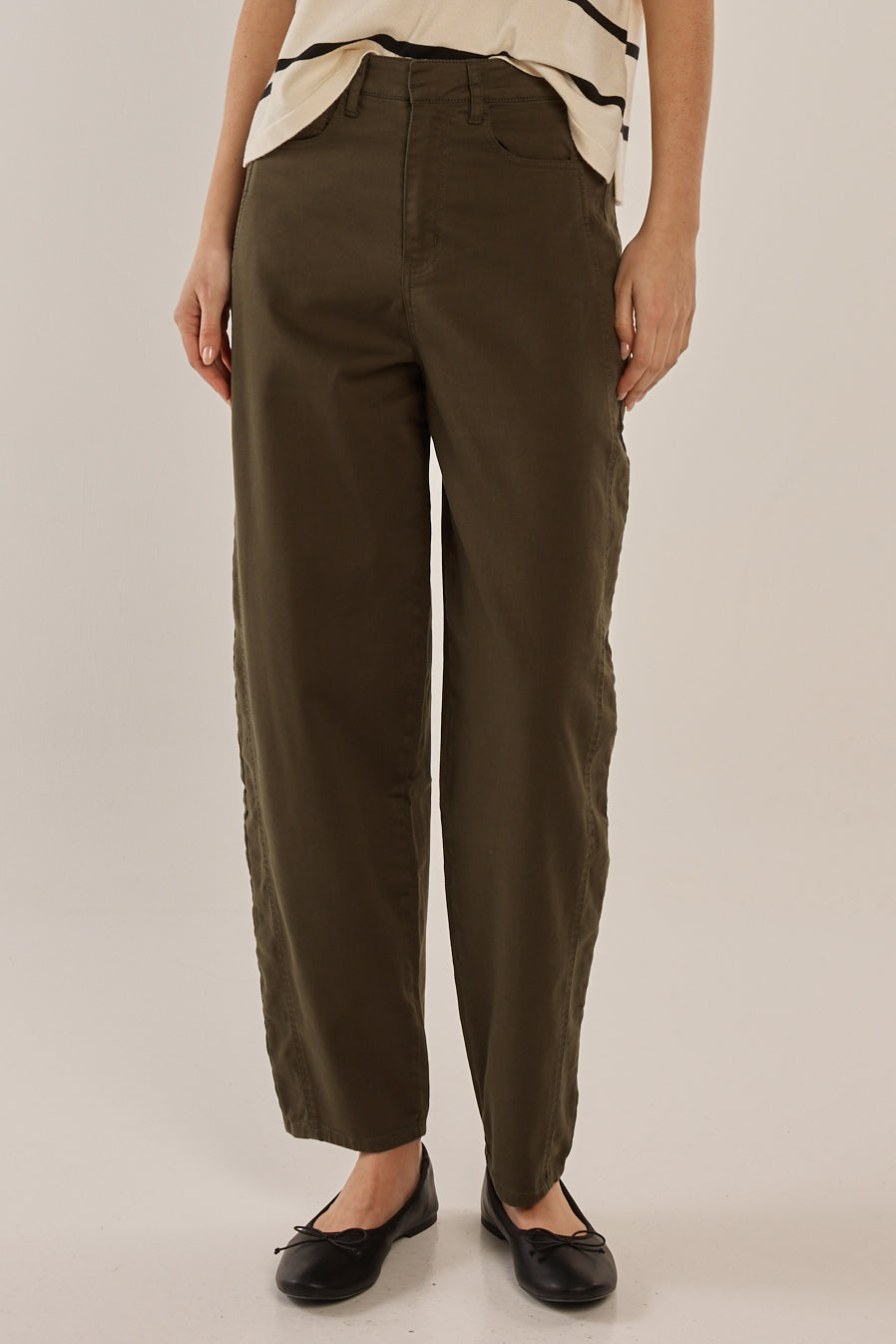 Barrel Leg Chino Khaki