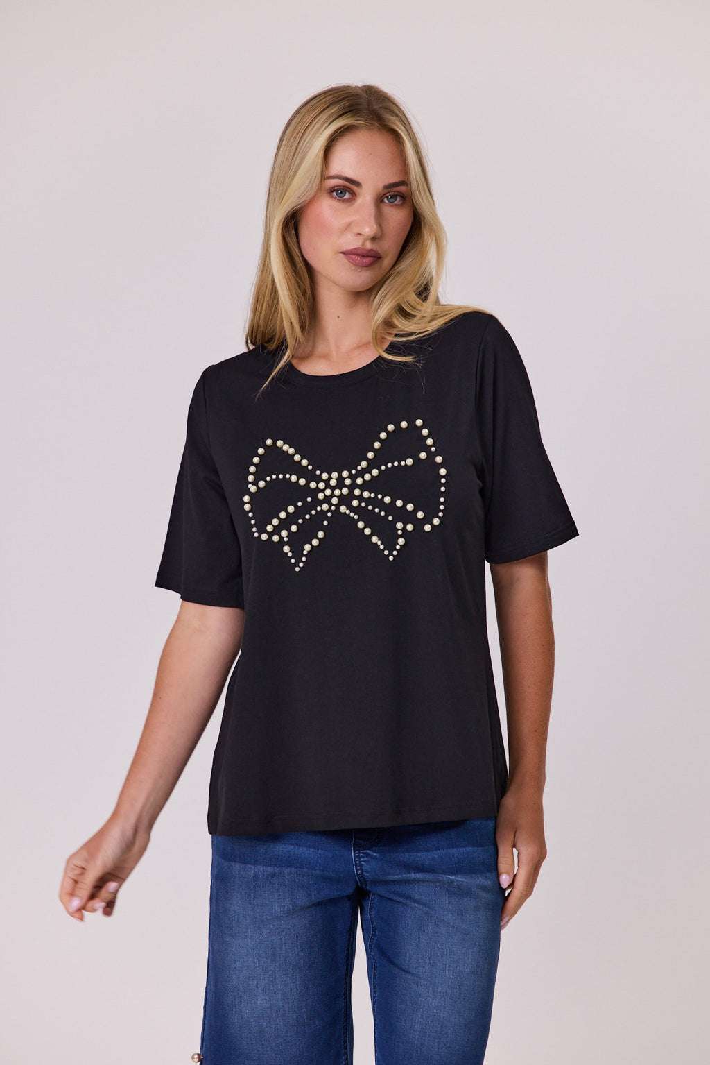 Pearl Bow T-Shirt Black