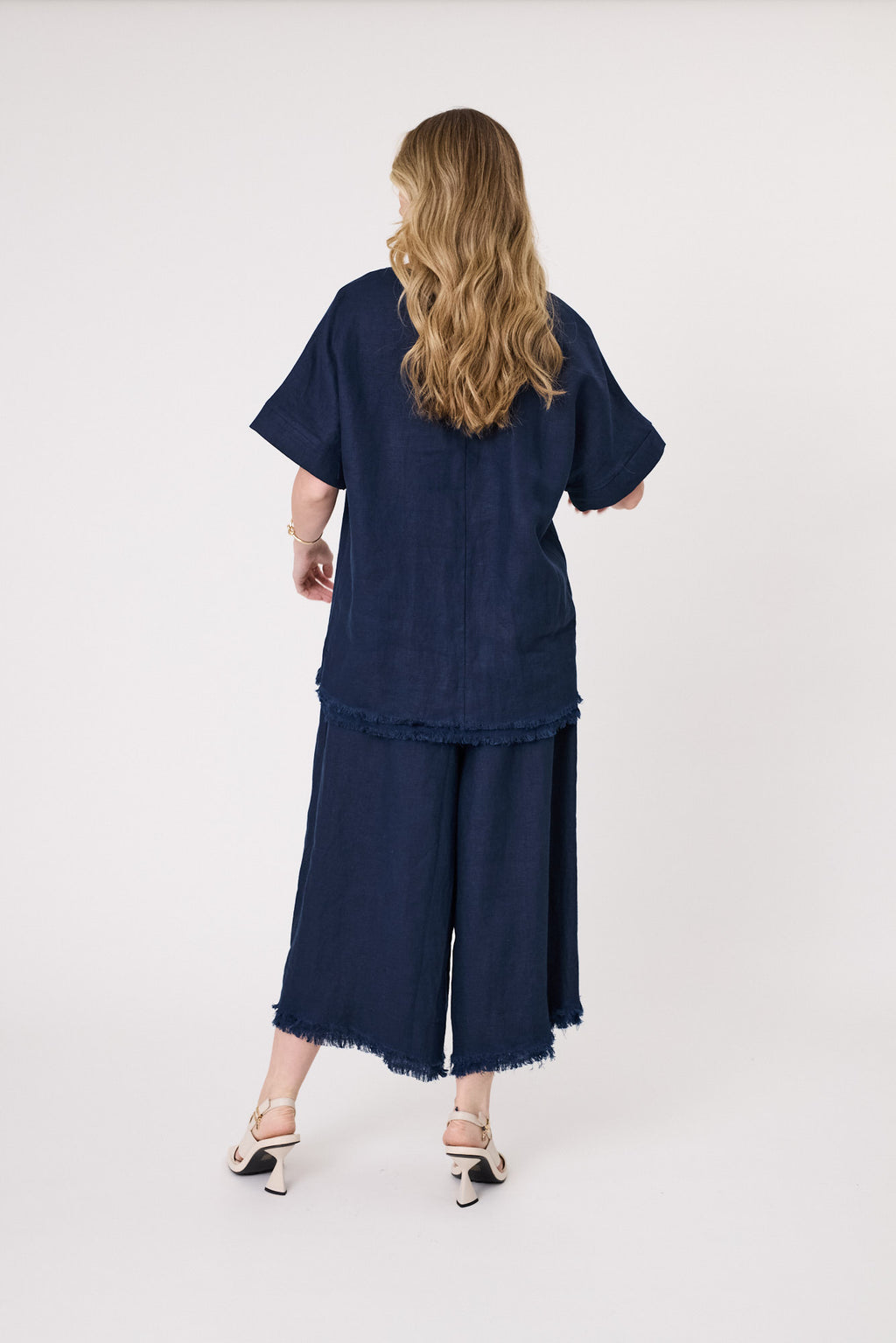 Carola Linen Top Navy