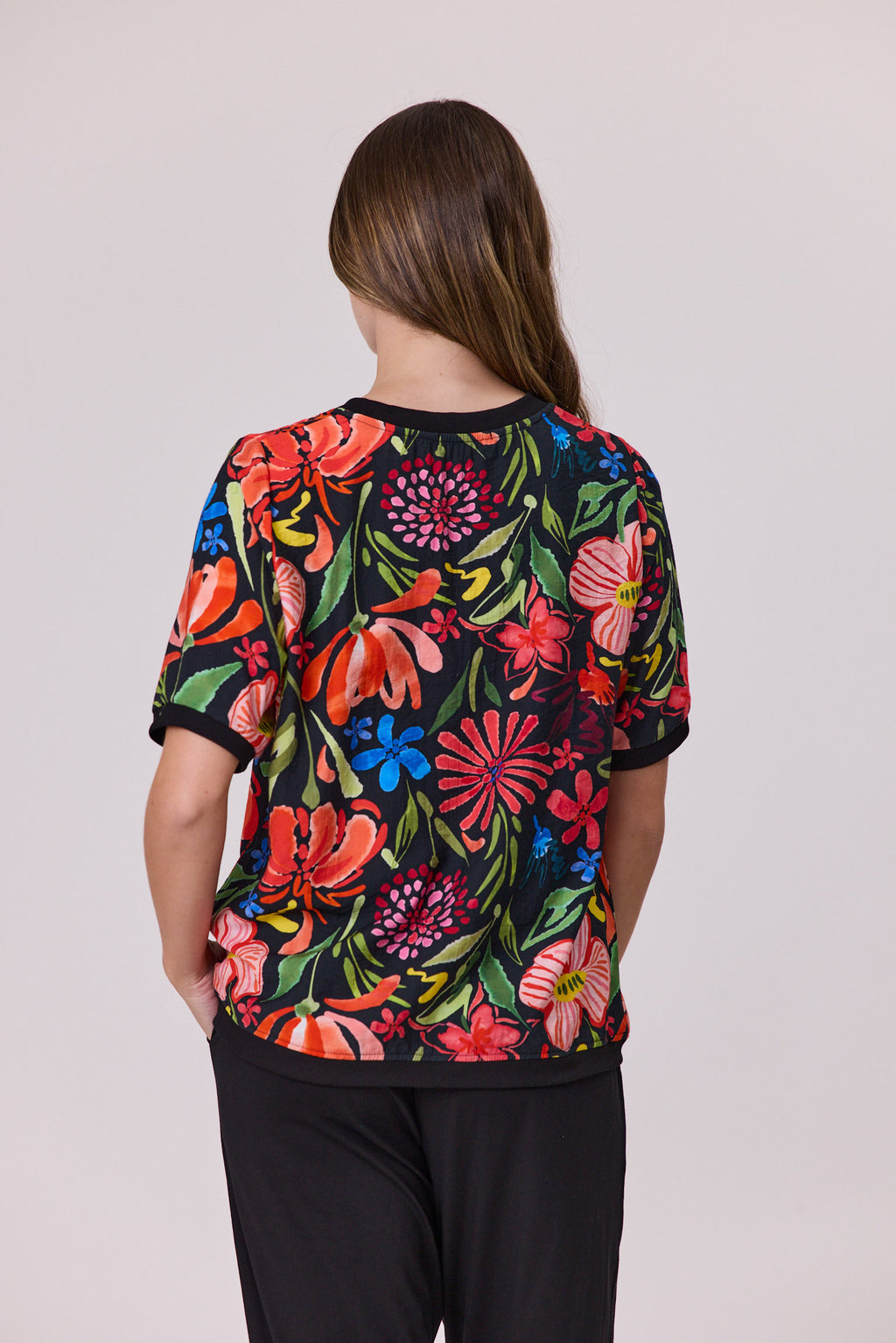 Groovy Garden Top Black