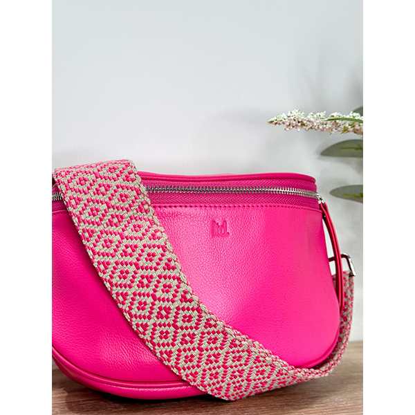 Pink handbag with a patterned strap on a light background
Dani Leather Bag Fuchsia