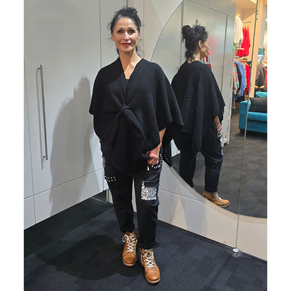 Edinburgh Shawl Black