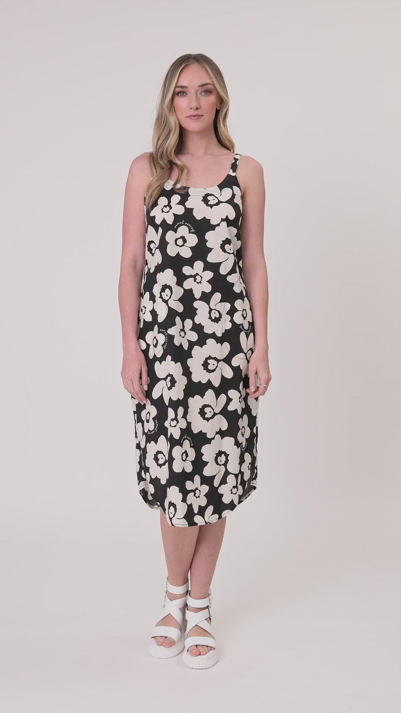 Maddie Floral Dress Black/White