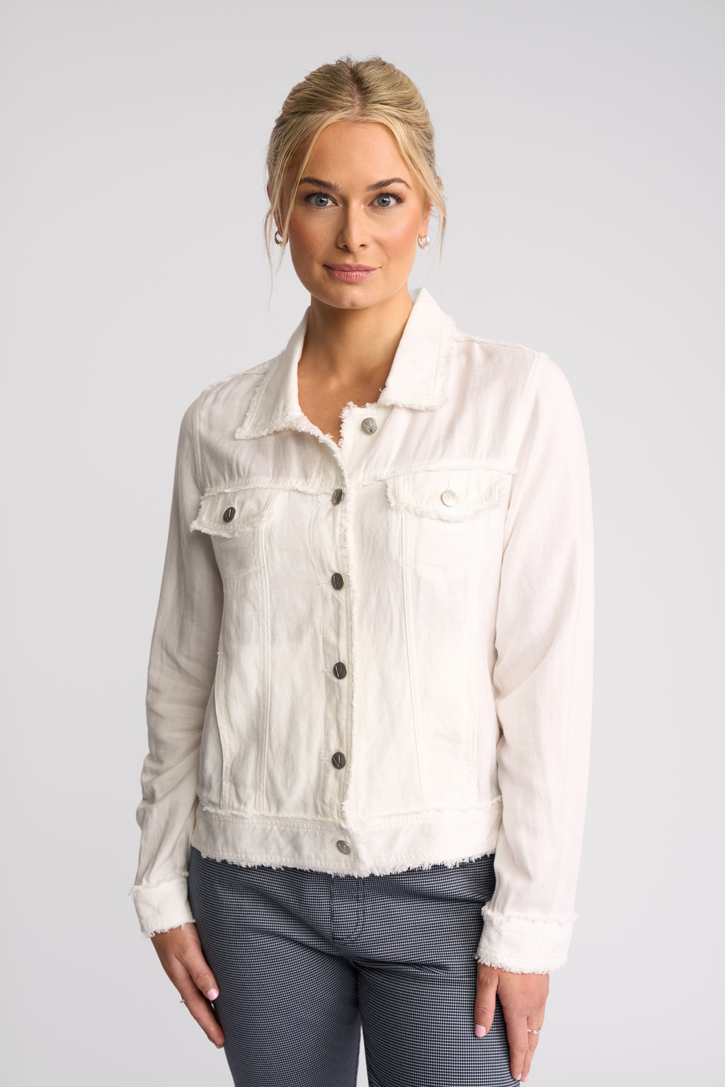 Aura Jacket White