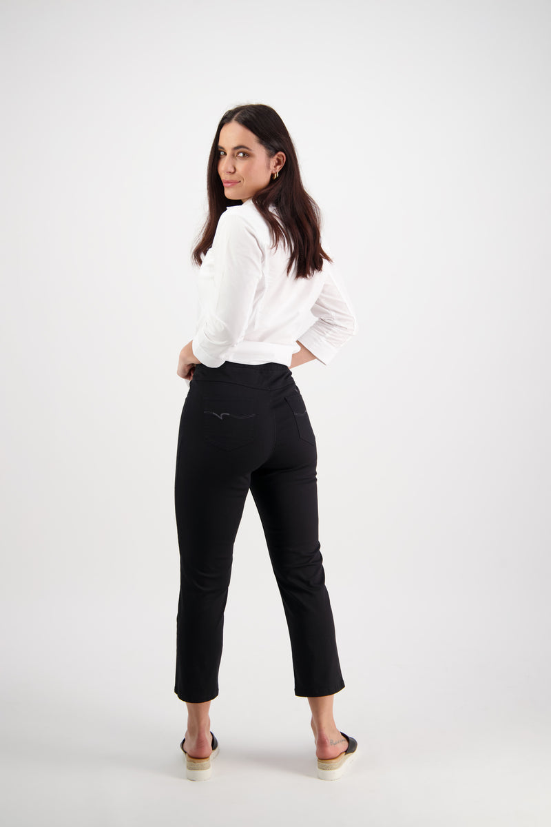 Slim Leg 7/8 Pants Black